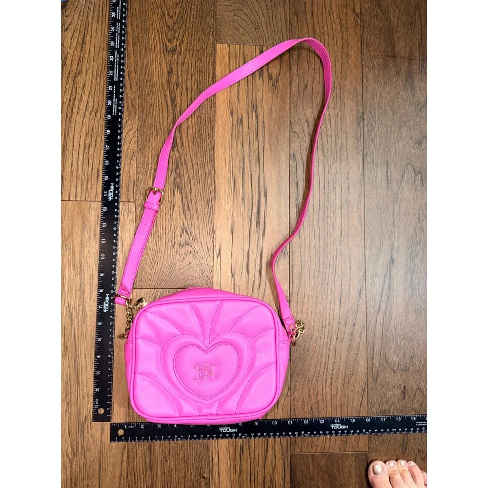 Juicy Couture Crossbody Bag Women Pink Quilted Heart Camera Bag OS